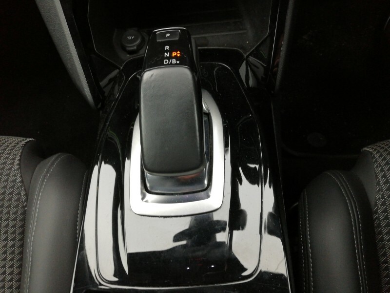 Peugeot e-2008 2008 Gt Premium Ev Black #12