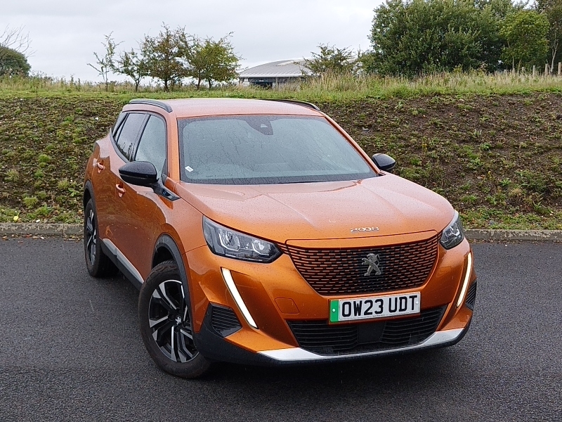 Peugeot e-2008 100Kw Allure Premium 50Kwh Orange
