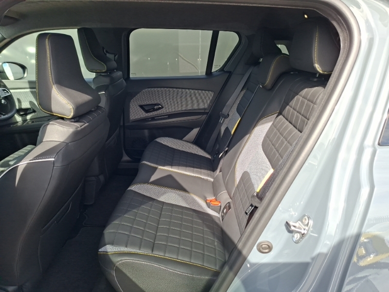 Renault 4 E-Tech 110Kw Iconic 52Kwh Comfort Range Blue #6