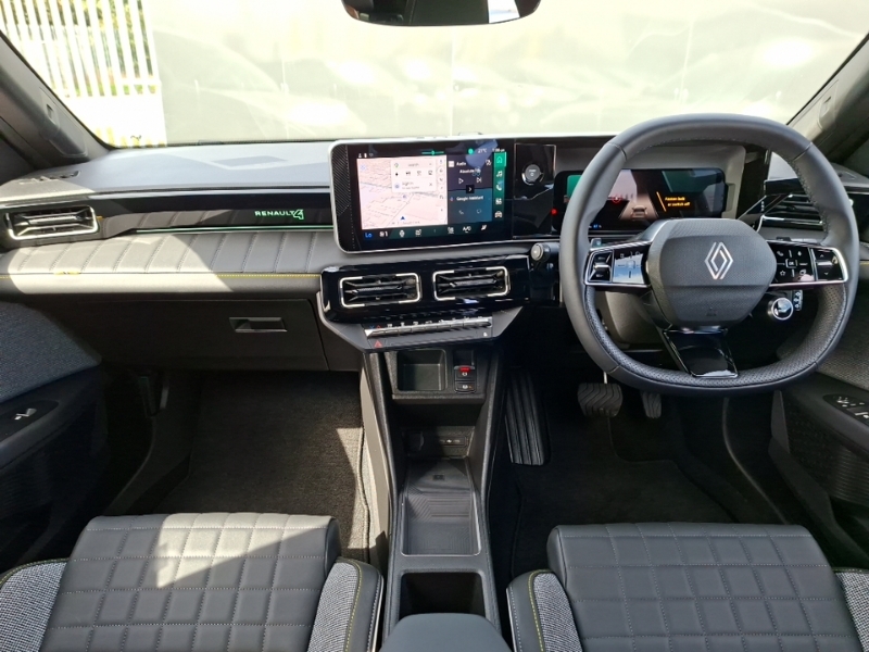 Renault 4 E-Tech 110Kw Iconic 52Kwh Comfort Range Blue #3