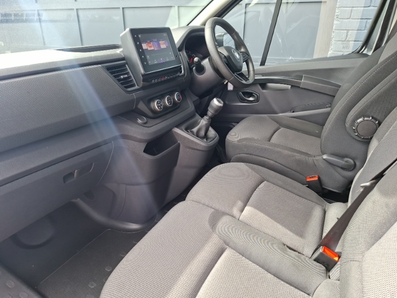 Renault Trafic Ll30 Blue Dci 130 Advance Van Black #5