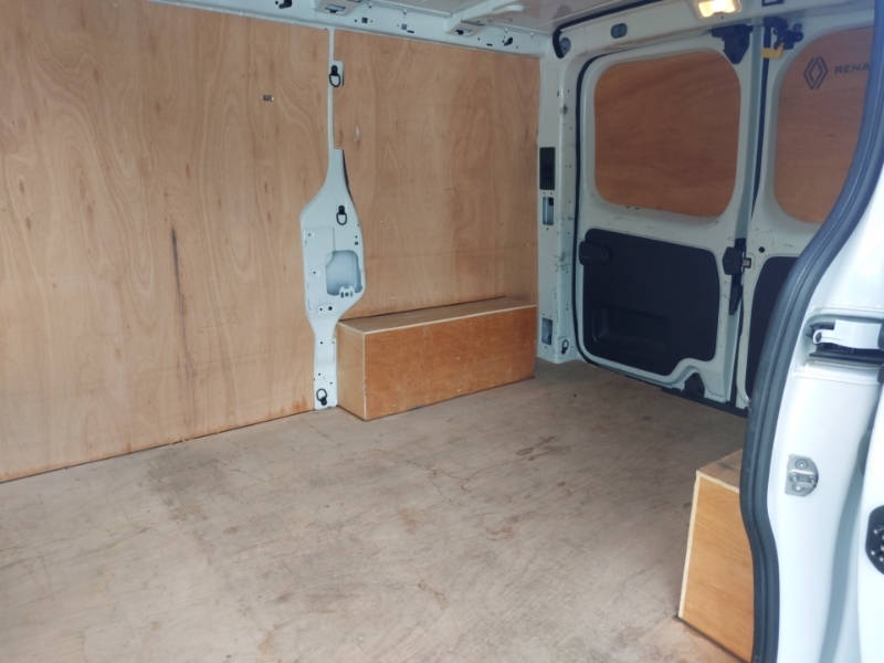 Renault Trafic Sl30 Blue Dci 130 Advance Van White #6