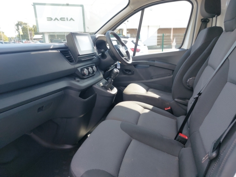 Renault Trafic Sl30 Blue Dci 130 Advance Van White #5