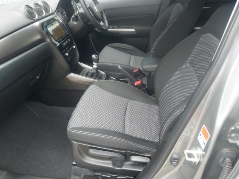 Suzuki Vitara 1.4 Boosterjet 48V Hybrid Sz-t Grey #5