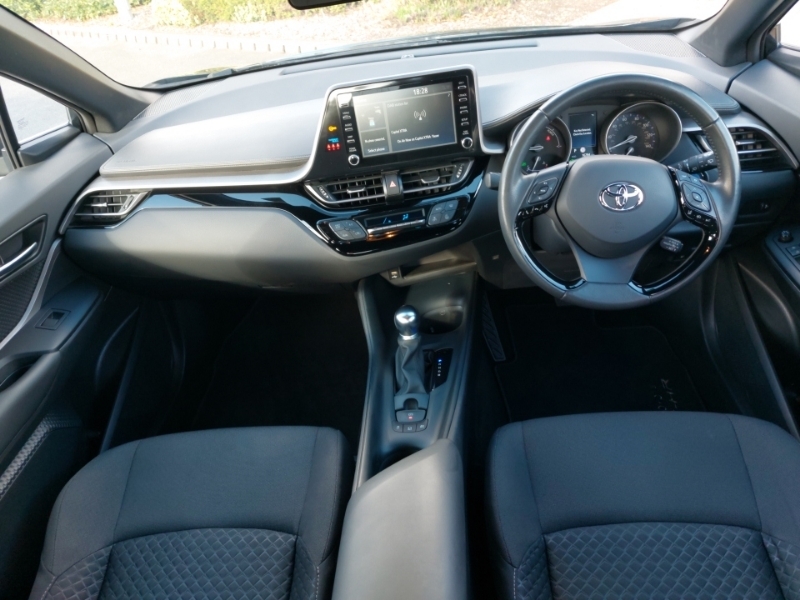 Toyota C-Hr 1.8 Hybrid Icon Cvt Black #3