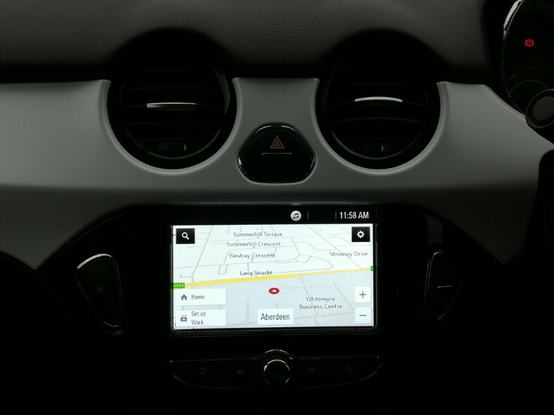Vauxhall Adam 1.2I Energised White #10