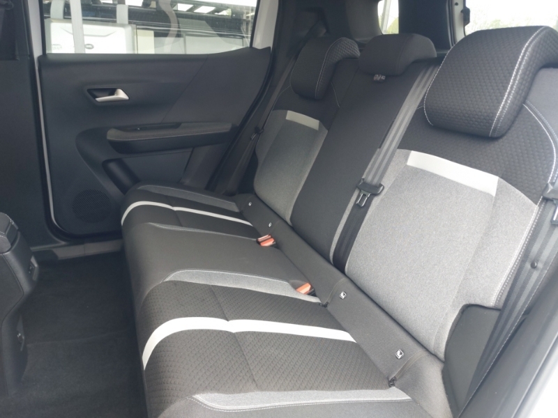 Vauxhall Frontera 83Kw Ultimate 54Kwh Extended Range White #6