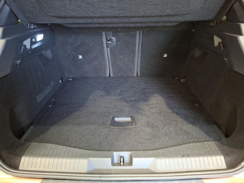 Vauxhall Grandland Hatchback White #18