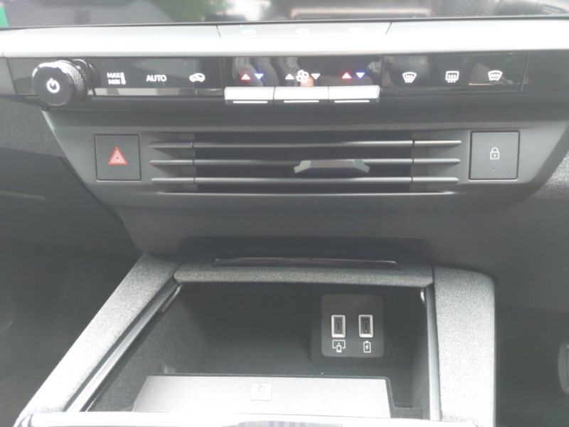 Vauxhall Grandland Ultimate Silver #16