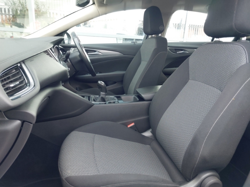 Vauxhall Insignia 1.5T 165 Design Silver #5