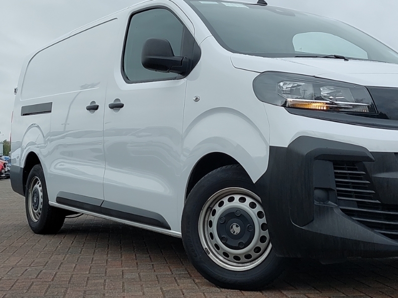 Vauxhall Vivaro 2.0 Turbo D 3100 Prime Panel Van 6Dr S White #19