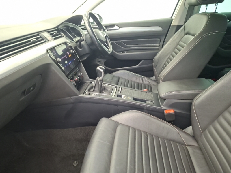 Volkswagen Passat 2.0 Tdi Evo Scr Sel White #5