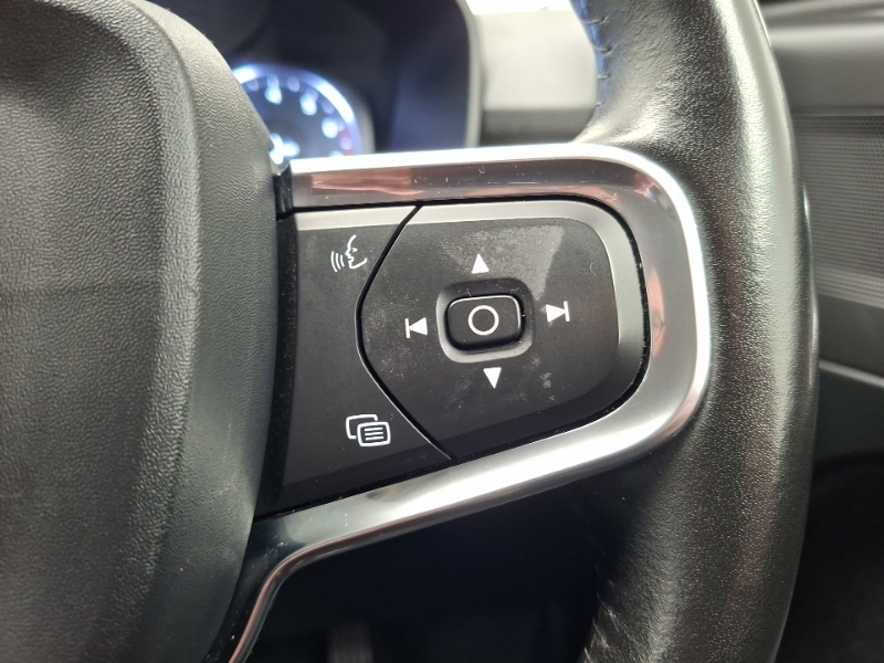 Volvo XC40 2L Inscription Gold #13