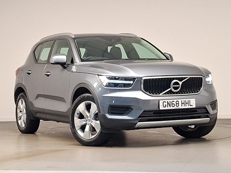 Volvo XC40 2L Inscription Gold #1