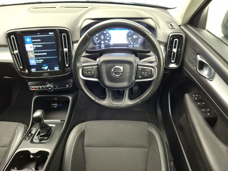 Volvo XC40 2L Inscription Gold #8