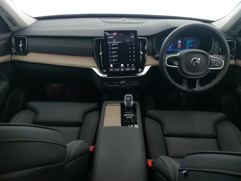 Volvo XC90 2.0 B5p Plus Dark Awd Geartronic Black #3