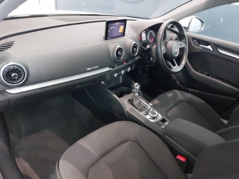 Audi A3 35 Tfsi Se Technik S Tronic White #5
