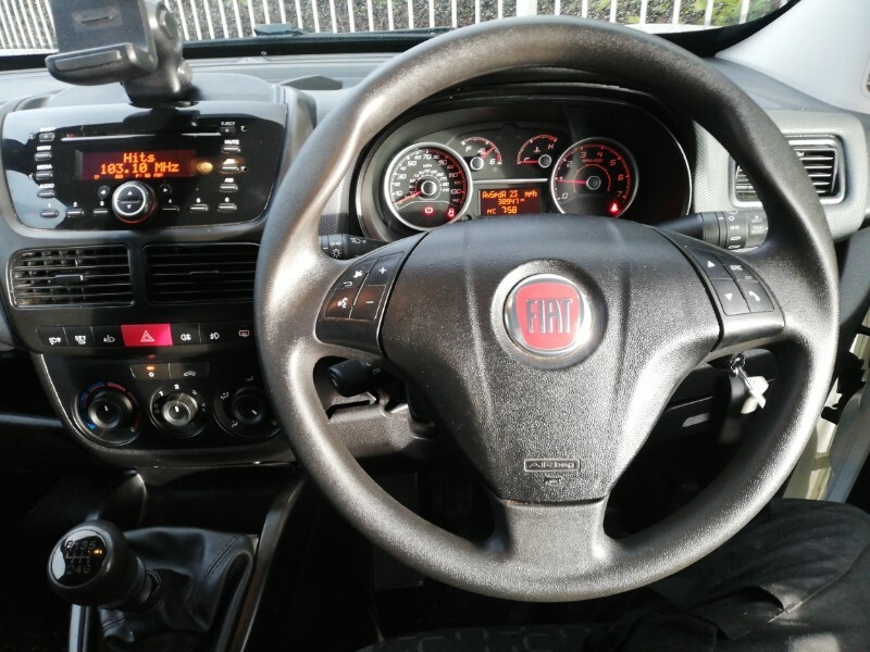 Fiat Doblo 1.6L Maxi Tecnico 6Dr White #7