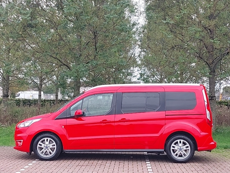Ford Grand Tourneo Connect 1.5 Ecoblue 120 Titanium Red #4