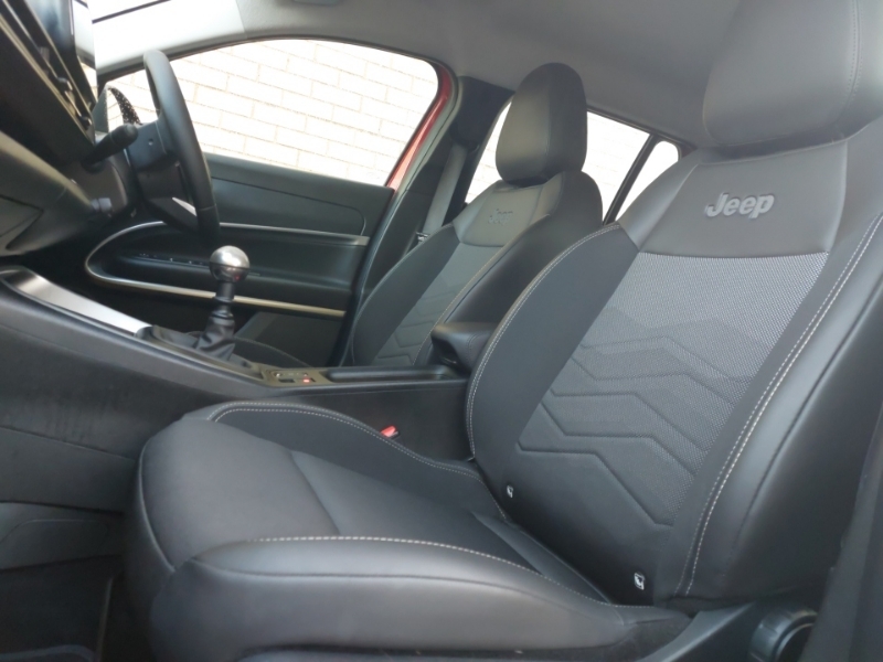 Jeep Avenger 1.2 Altitude Red #5