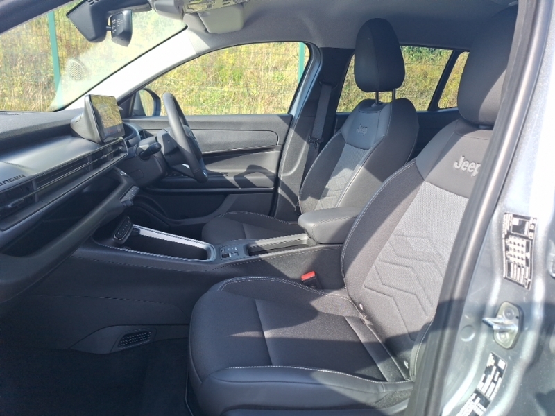 Jeep Avenger 115Kw Summit 54Kwh Grey #5