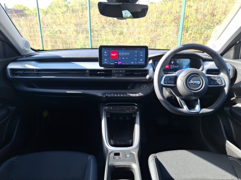 Jeep Avenger 115Kw Summit 54Kwh Grey #3