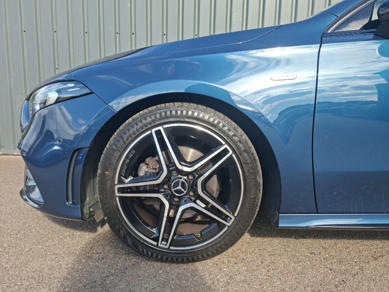 Mercedes-Benz A Class Amg Line Edition Black #19