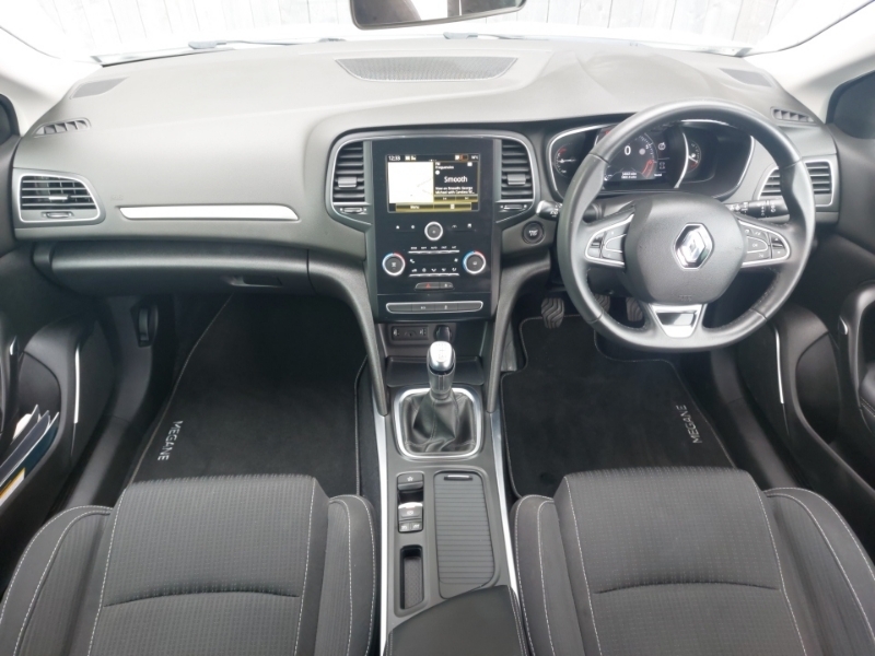Renault Megane 1.3 Tce Iconic White #3