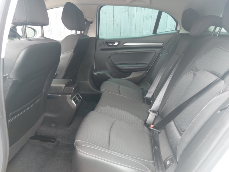 Renault Megane 1.3 Tce Iconic White #6