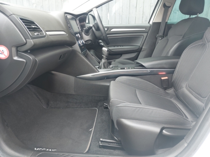 Renault Megane 1.3 Tce Iconic White #5