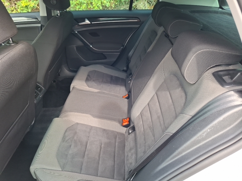 Volkswagen Golf 2.0 Tdi Gt White #6