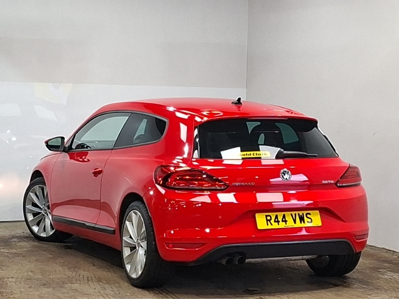 Volkswagen Scirocco 2.0 Tsi 180 Bluemotion Tech Gt Dsg Red #2