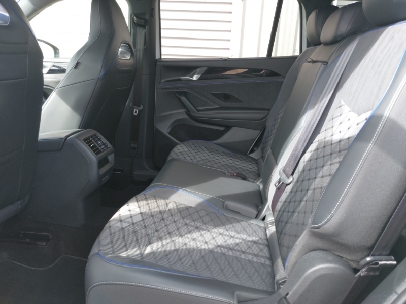 Volkswagen Tayron R-line Black #6