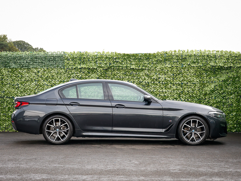 BMW 5 Series 530D Xdrive Mht M Sport Techpro Pack Black #3