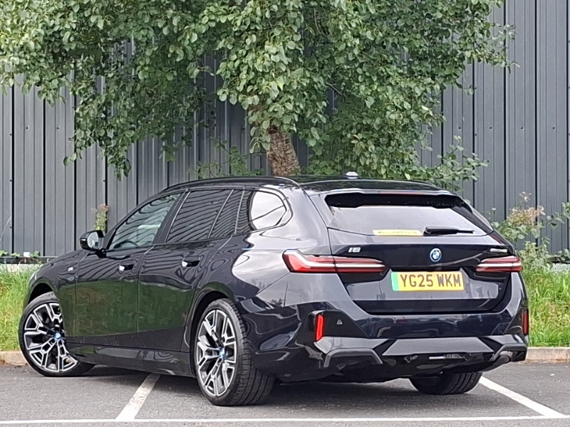 BMW i5 250Kw Edrive40 M Sport 84Kwh Black #2