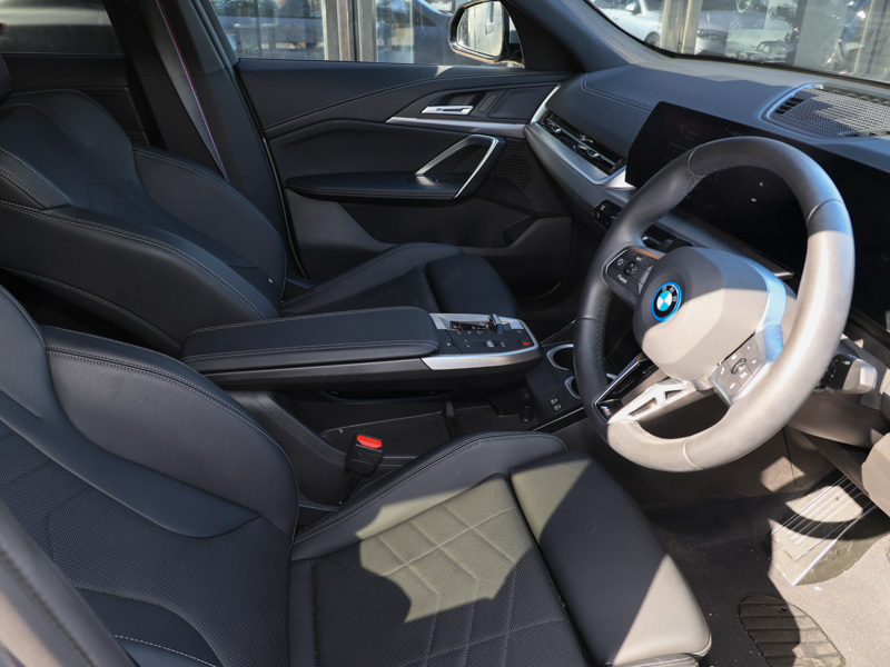 BMW iX2 230Kw Xdrive30 Shadow Edition 65Kwh Grey #6