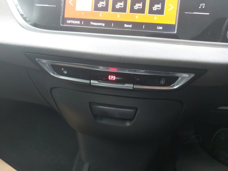 Citroen C4 Picasso 1.6 Bluehdi Selection Red #16