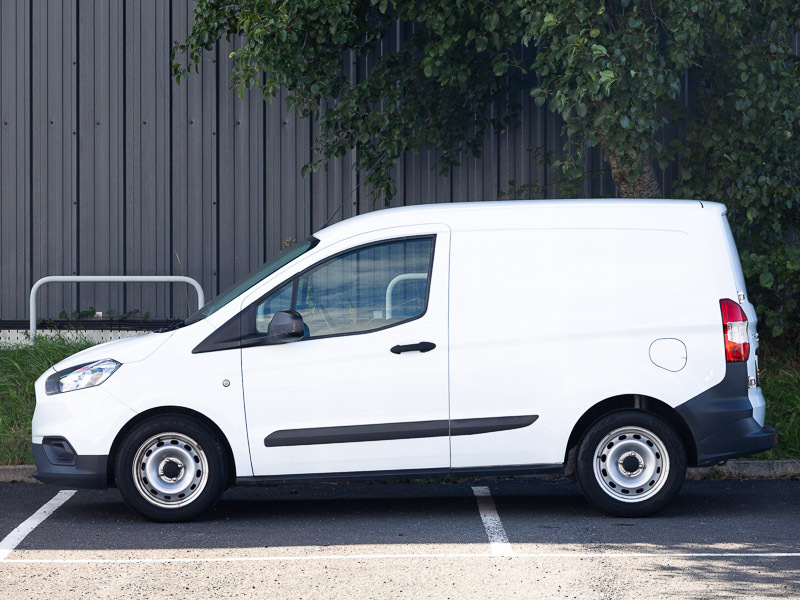 Ford Transit Courier 1.5 Tdci Leader Van 6 Speed White #4