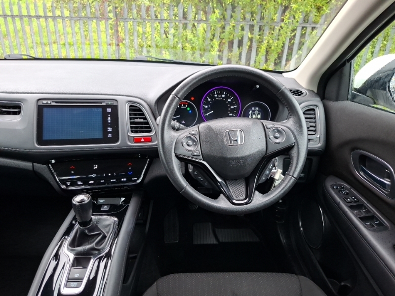 Honda Hr-V 1.5L Se White #7