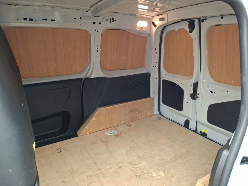 Peugeot Partner 1000 1.5 Bluehdi 100 Professional Premium Van White #6