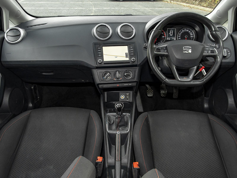 Seat Ibiza 1.2 Tsi 90 Fr Technology Black #3