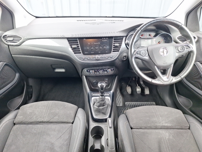 Vauxhall Crossland 1.5 Turbo D Ultimate Black #3