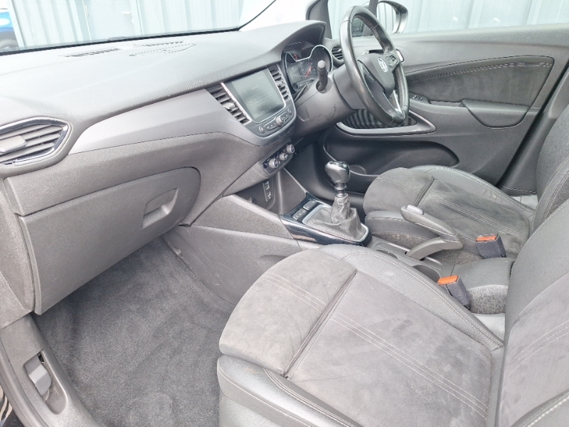 Vauxhall Crossland 1.5 Turbo D Ultimate Black #5