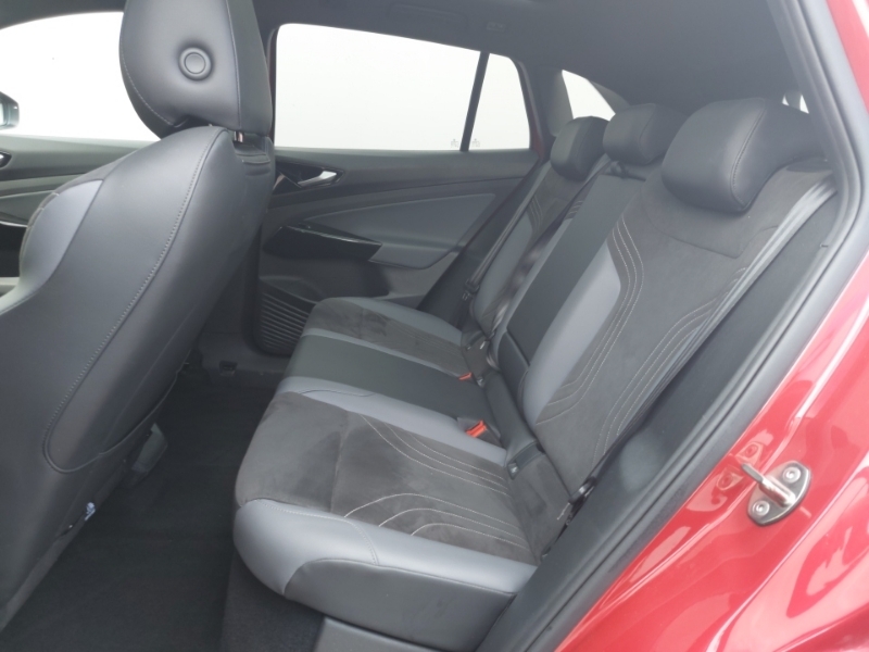Volkswagen ID.4 150Kw Family Pro Perform 77Kwh 135Kw Ch Red #6