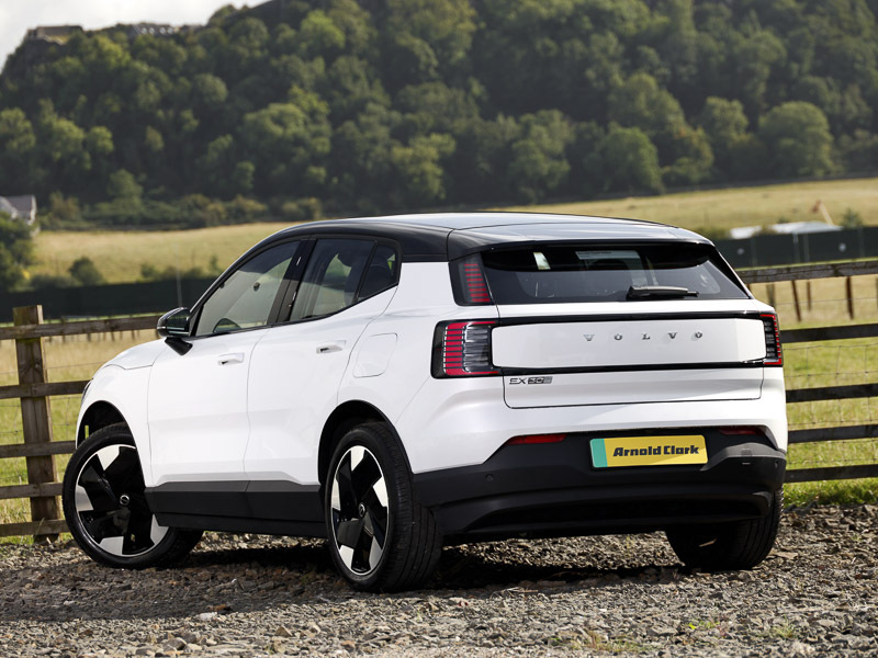 Volvo EX30 200Kw Sm Extended Range Plus 69Kwh White #2