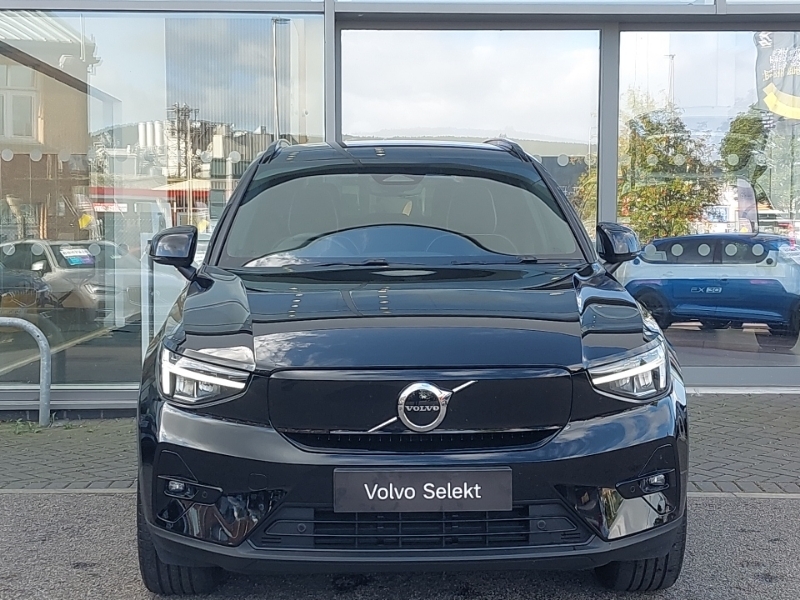Volvo EX40 Single Extended Range Ultra Black Edition Sunroof #14