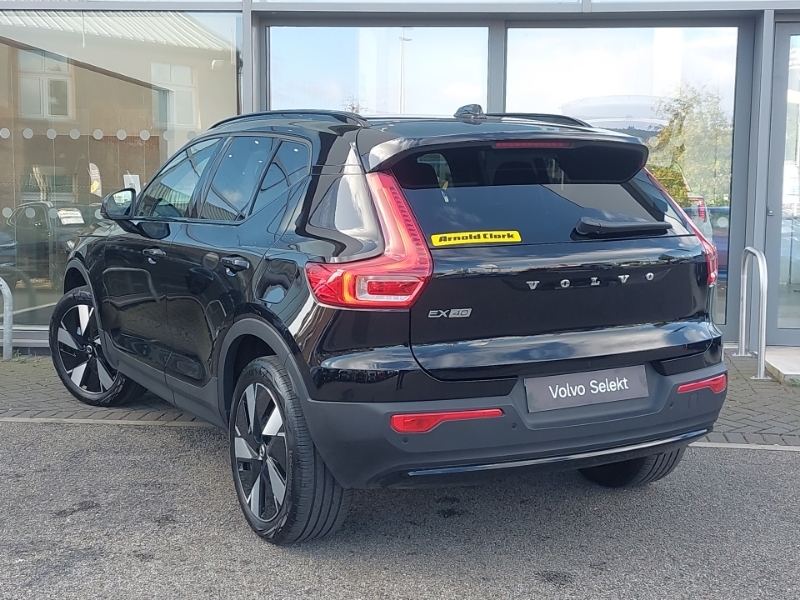 Volvo EX40 Single Extended Range Ultra Black Edition Sunroof #2