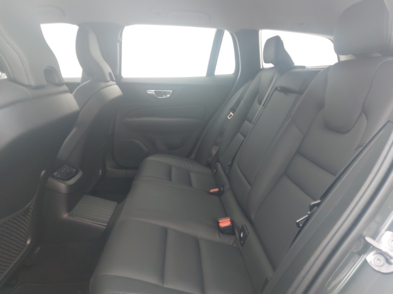 Volvo V60 2.0 T6 350 Phev Plus Dark Awd Green #6