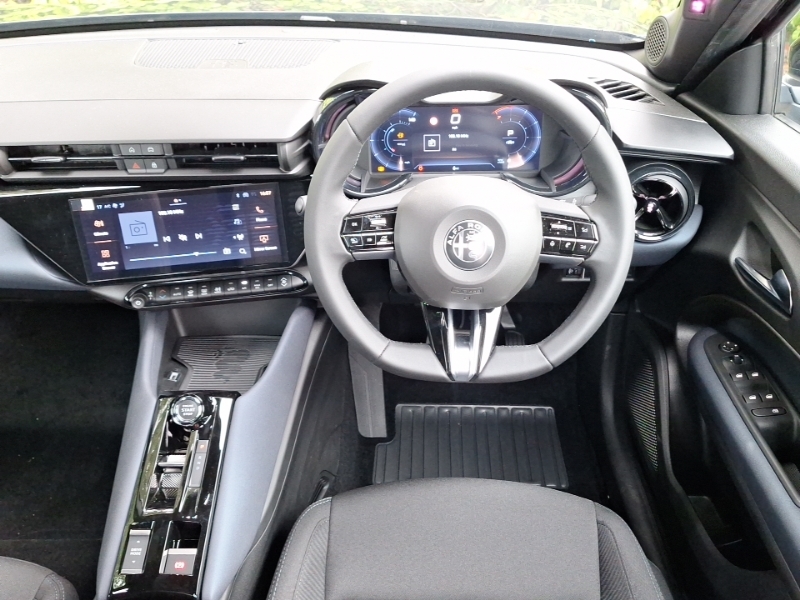 Alfa Romeo Junior 1.2 Turbo 145 Ibrida Ti Grey #8