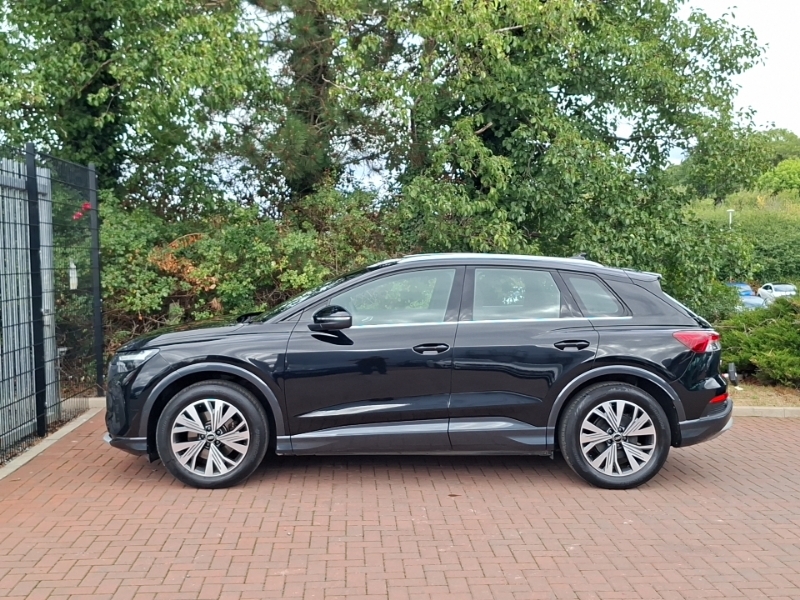Audi Q4 E Tron 125Kw 35 55Kwh Sport Black #4